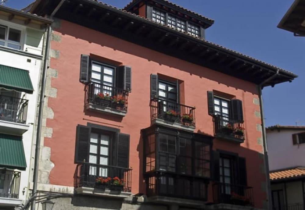 Hotel Palacio Oxangoiti Lekeitio Esterno foto